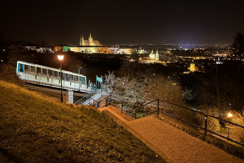 Le funiculaire de Petřín | Photo: Juan Pablo Bertazza,  Radio Prague Int.