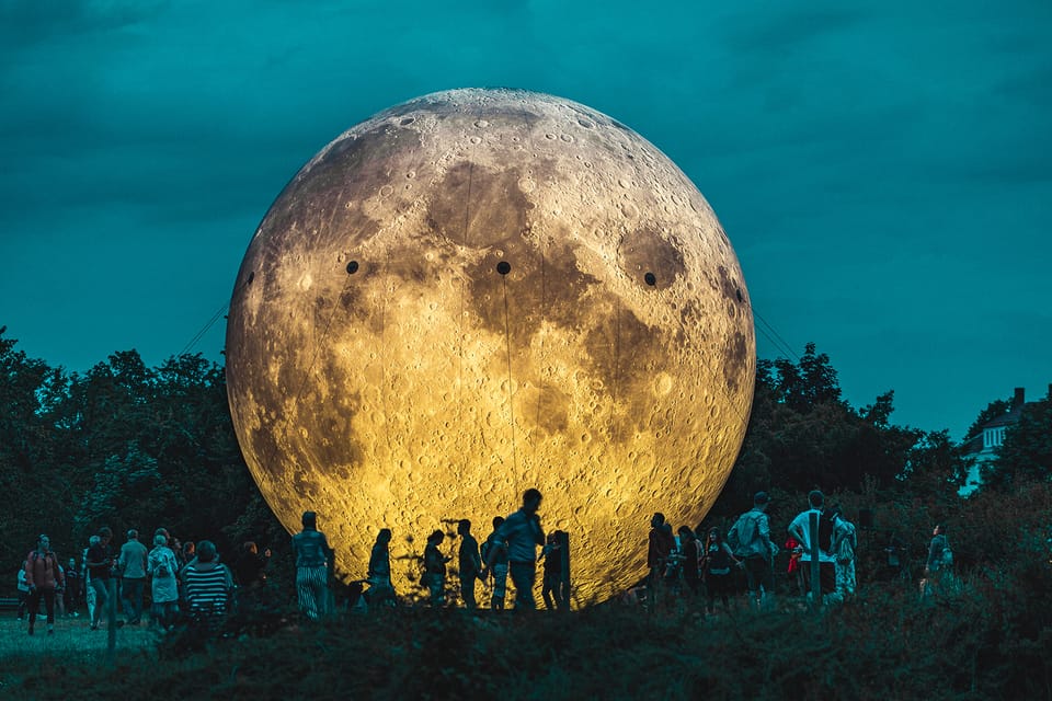 Le modèle de la Lune appelé le Lunalón | Photo: Michal Bernátek, L’observatoire et le planétarium de Brno Le modèle de la Lune appelé le Lunalón | Photo: Michal Bernátek, L’observatoire et le planétarium de Brno