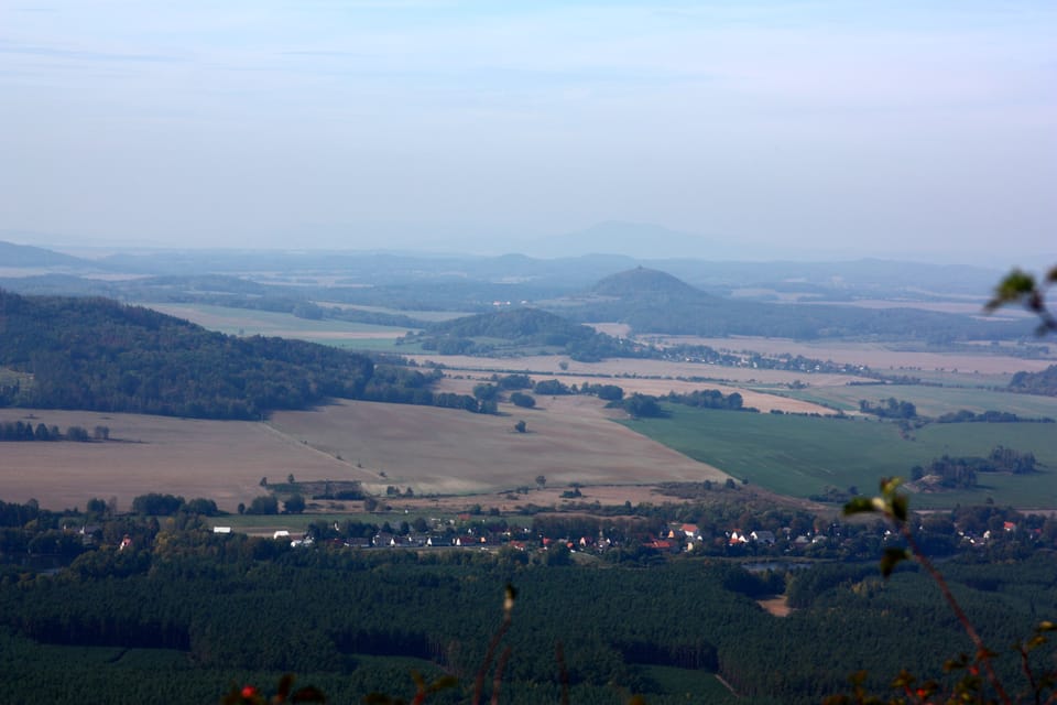 La vue de Bezděz | Photo: Štěpánka Budková, Radio Prague Int. La vue de Bezděz | Photo: Štěpánka Budková, Radio Prague Int.