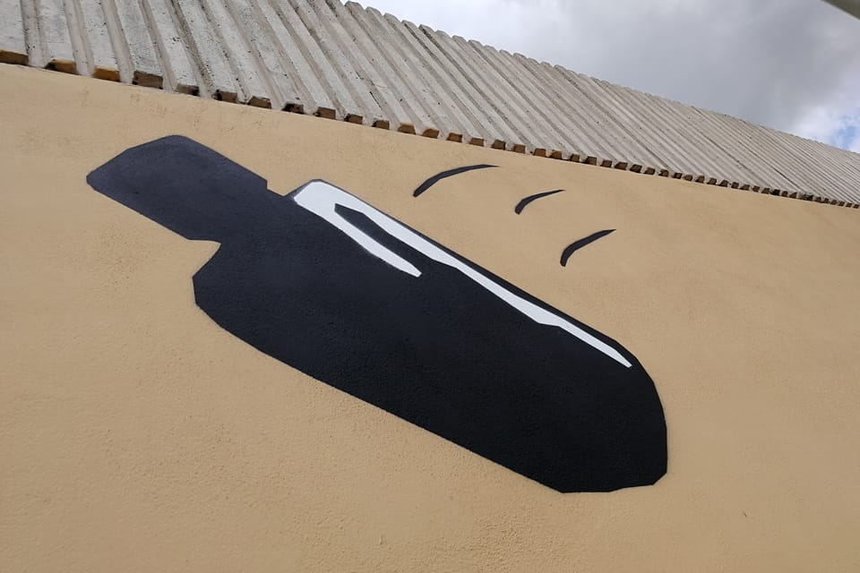 La grande peinture murale retraçant l'épopée de l'opération Anthropoid | Photo: Štěpánka Budková, Radio Prague Int. La grande peinture murale retraçant l'épopée de l'opération Anthropoid | Photo: Štěpánka Budková, Radio Prague Int.