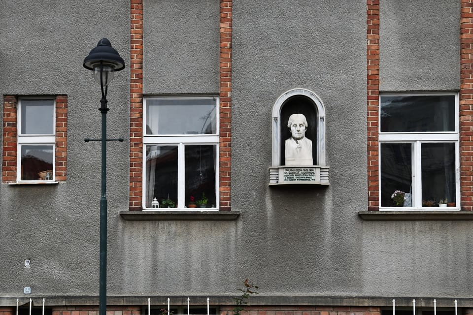 Conçue à l’origine pour le fonctionnaire municipal Josef Groh, cette maison a été celle de T. G. Masaryk et de sa famille de 1911 à 1918, date à laquelle Masaryk est devenu le premier président de la République tchécoslovaque. | Photo: Tomáš Vodňanský, ČRo Conçue à l’origine pour le fonctionnaire municipal Josef Groh, cette maison a été celle de T. G. Masaryk et de sa famille de 1911 à 1918, date à laquelle Masaryk est devenu le premier président de la République tchécoslovaque. | Photo: Tomáš Vodňanský, ČRo