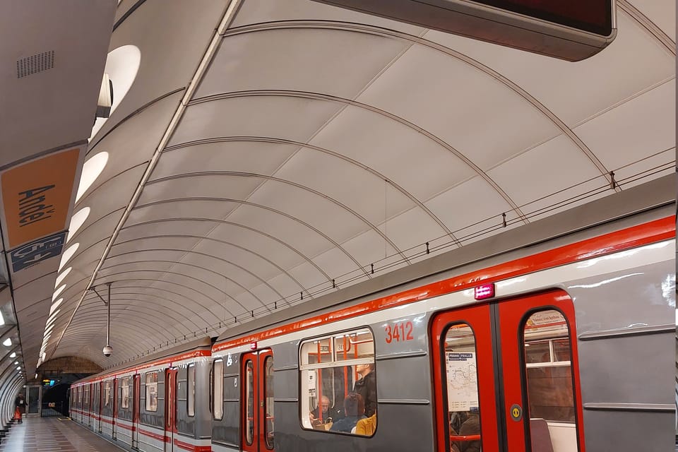 La station de métro Anděl | Photo: Paul-Henri Perrain, Radio Prague Int. La station de métro Anděl | Photo: Paul-Henri Perrain, Radio Prague Int.