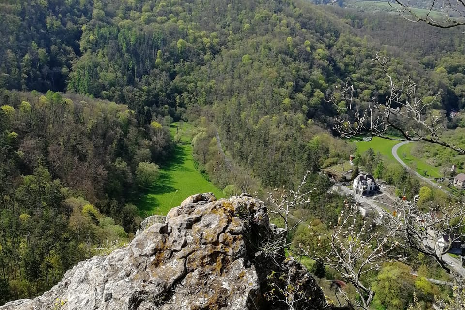 La vue depuis le sommet du rocher de Svatý Jan | Photo: Štěpánka Budková,  Radio Prague Int.