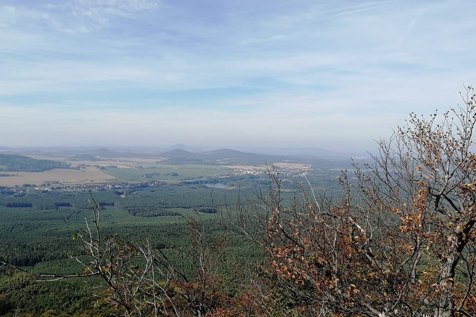 La vue de Bezděz | Photo: Štěpánka Budková, Radio Prague Int. La vue de Bezděz | Photo: Štěpánka Budková, Radio Prague Int.