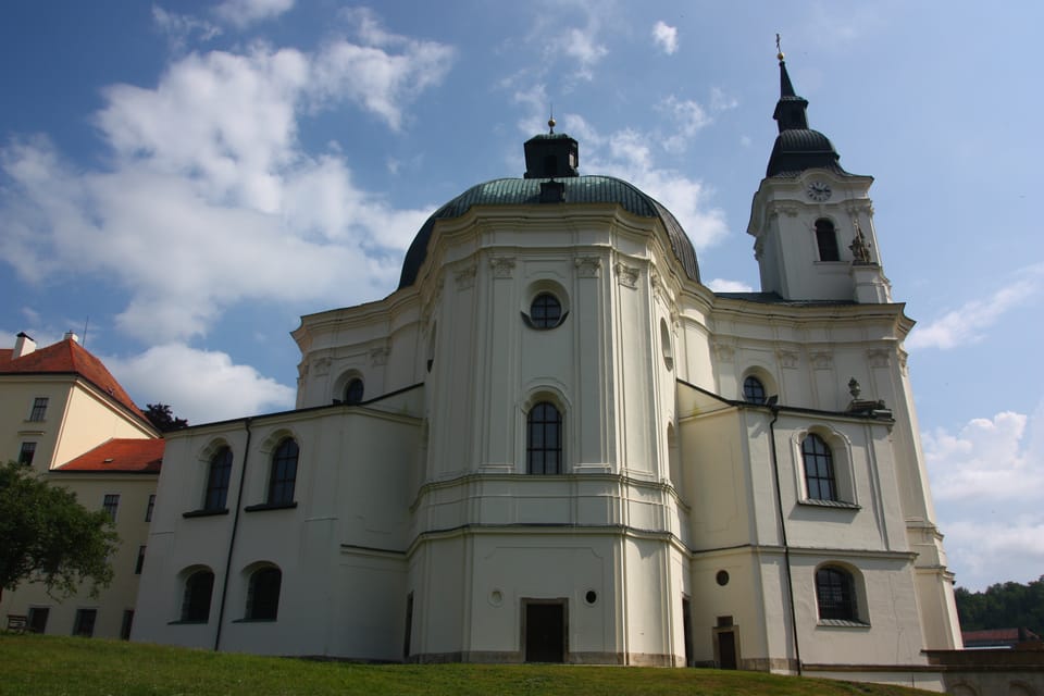 L'église de pèlerinage mariale de Křtiny | Photo: Štěpánka Budková, Radio Prague Int. L'église de pèlerinage mariale de Křtiny | Photo: Štěpánka Budková, Radio Prague Int.