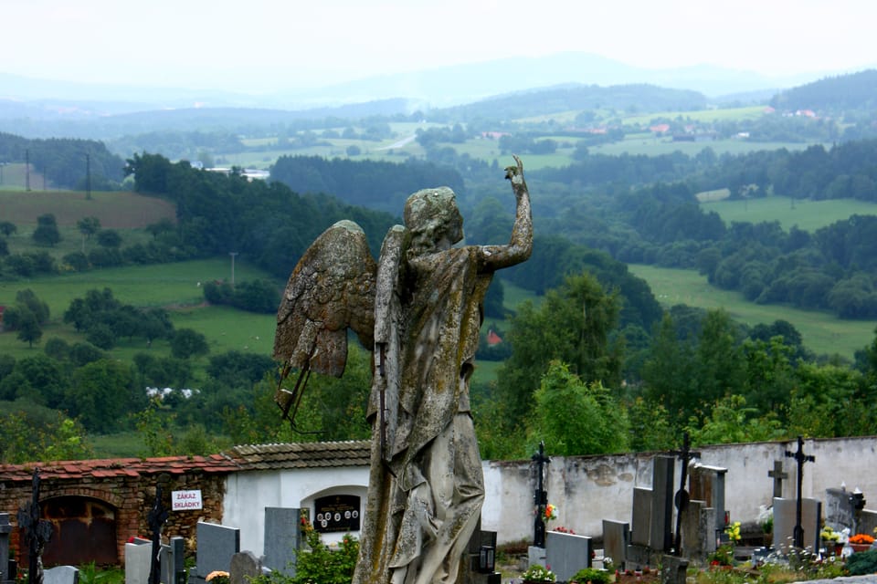 Un cimetière à Prachatice | Photo: Štěpánka Budková, Radio Prague Int. Un cimetière à Prachatice | Photo: Štěpánka Budková, Radio Prague Int.