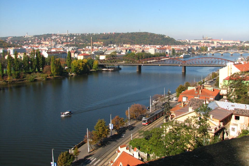 Le pont ferroviaire de Vyšehrad | Photo: Štěpánka Budková, Radio Prague Int. Le pont ferroviaire de Vyšehrad | Photo: Štěpánka Budková, Radio Prague Int.