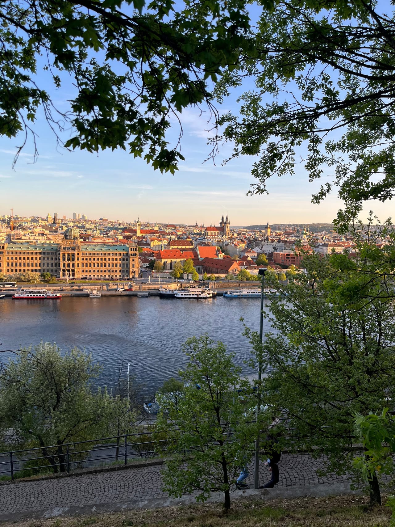 Parc Letna Courir à Prague: Letná, terrain de course et lieu de vie | Radio Prague ...
